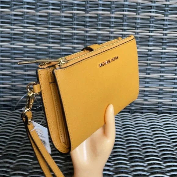Michael Kors Jet Set Travel Marigold Double Zip Wristlet Leather
